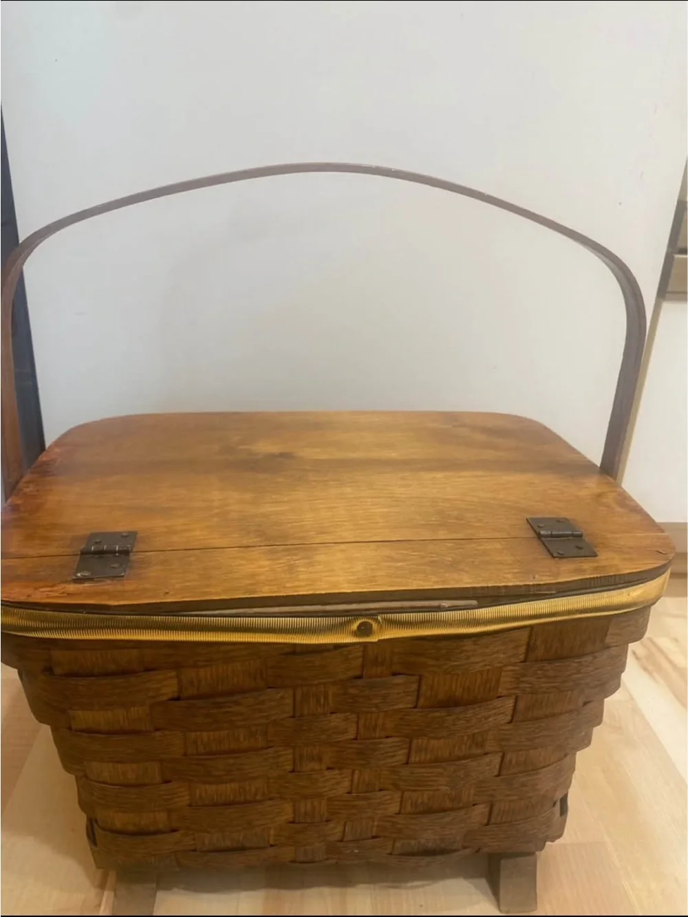 Vintage Basketville Americana woven wood picnic basket / magazine rack